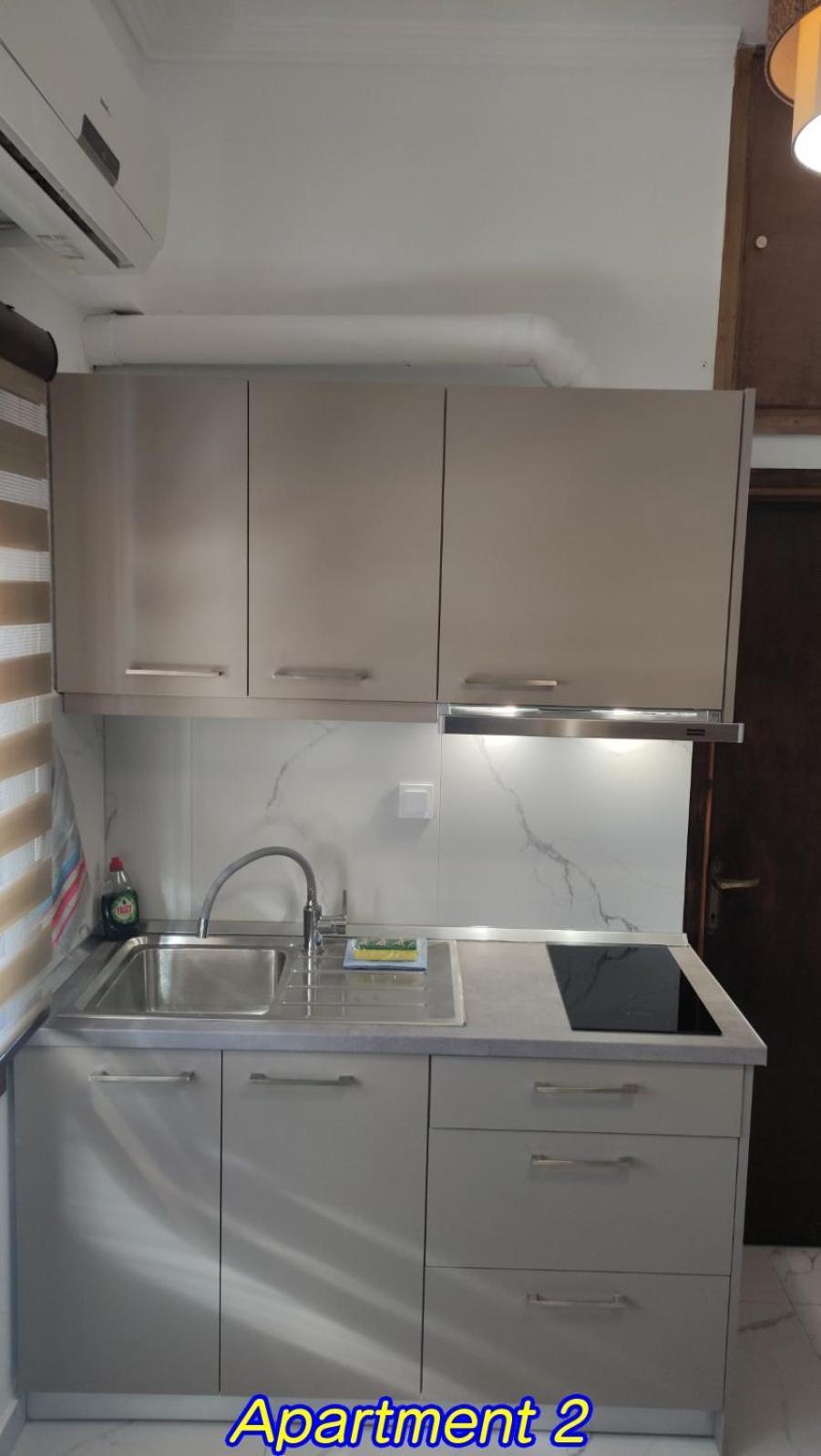 Keti'S Apartments เนอามูดาเนีย ภายนอก รูปภาพ