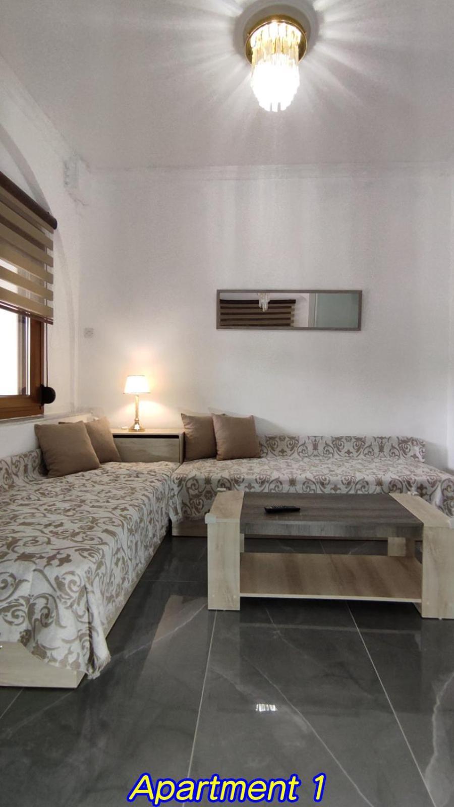Keti'S Apartments เนอามูดาเนีย ภายนอก รูปภาพ